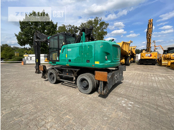 Manipulador de material Cat MH3024-06C: foto 3