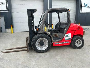Empilhador todo-o-terreno MANITOU