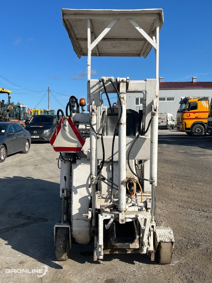 1991 Wirtgen SF500C/4 Asfaldifrees 0,5m - Distribuidor de asfalto: foto 3 1991 Wirtgen SF500C/4 Asfaldifrees 0,5m - Distribuidor de asfalto: foto 3