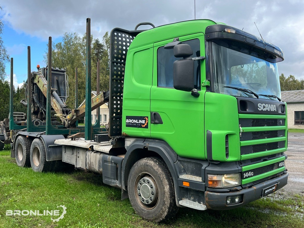 2001 Scania R144 6x4 Loglift + 1997 Närko TP3-RT-280 - Camião de transporte de madeira, Camião grua: foto 2 2001 Scania R144 6x4 Loglift + 1997 Närko TP3-RT-280 - Camião de transporte de madeira, Camião grua: foto 2
