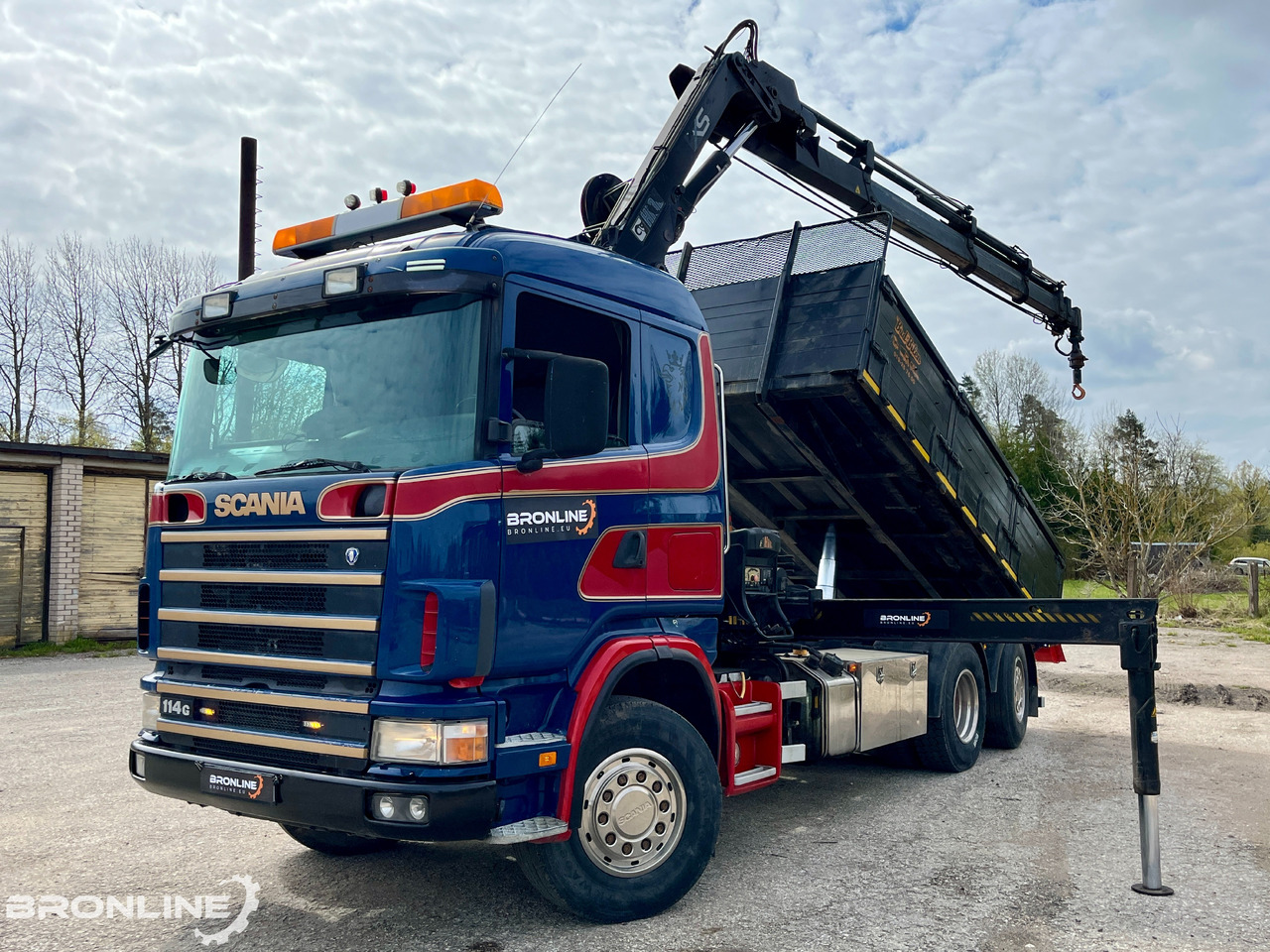 2002 SCANIA R114 6X2*4 Tipper+HIAB 166-e5 crane - Camião basculante, Camião grua: foto 1 2002 SCANIA R114 6X2*4 Tipper+HIAB 166-e5 crane - Camião basculante, Camião grua: foto 1