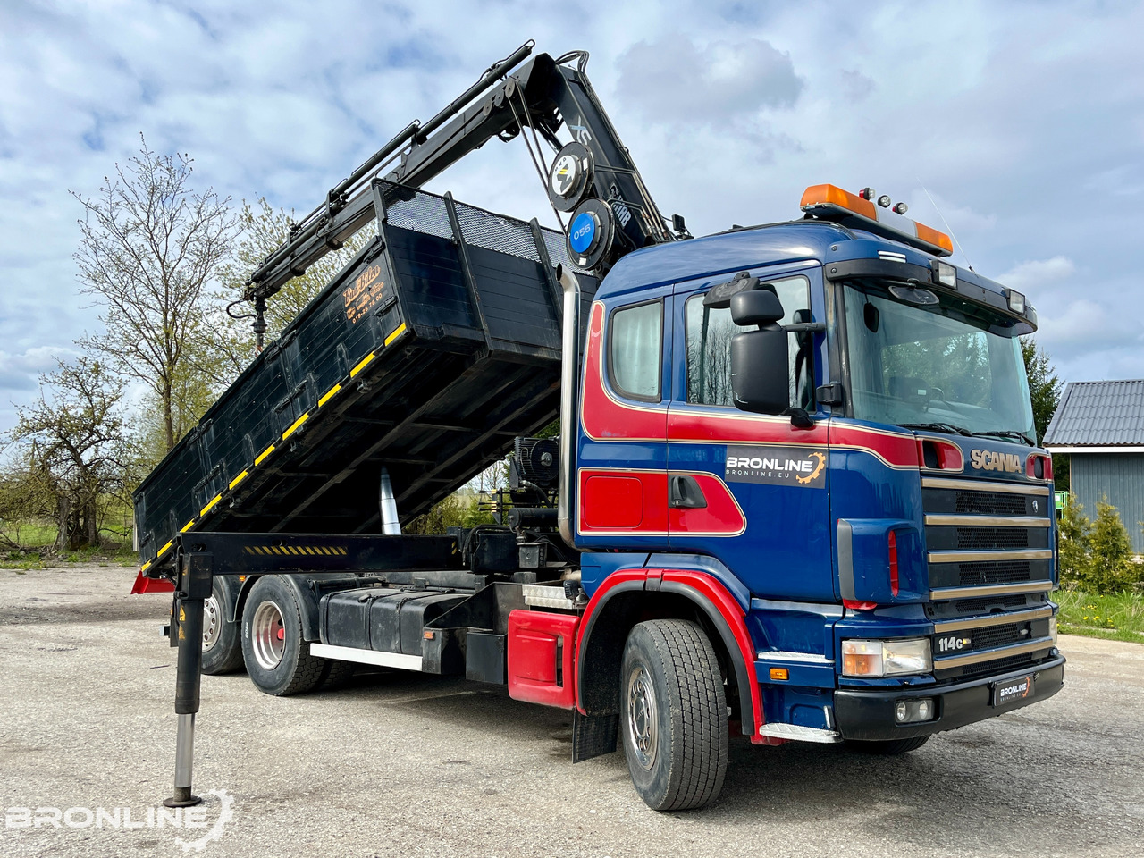 2002 SCANIA R114 6X2*4 Tipper+HIAB 166-e5 crane - Camião basculante, Camião grua: foto 2 2002 SCANIA R114 6X2*4 Tipper+HIAB 166-e5 crane - Camião basculante, Camião grua: foto 2