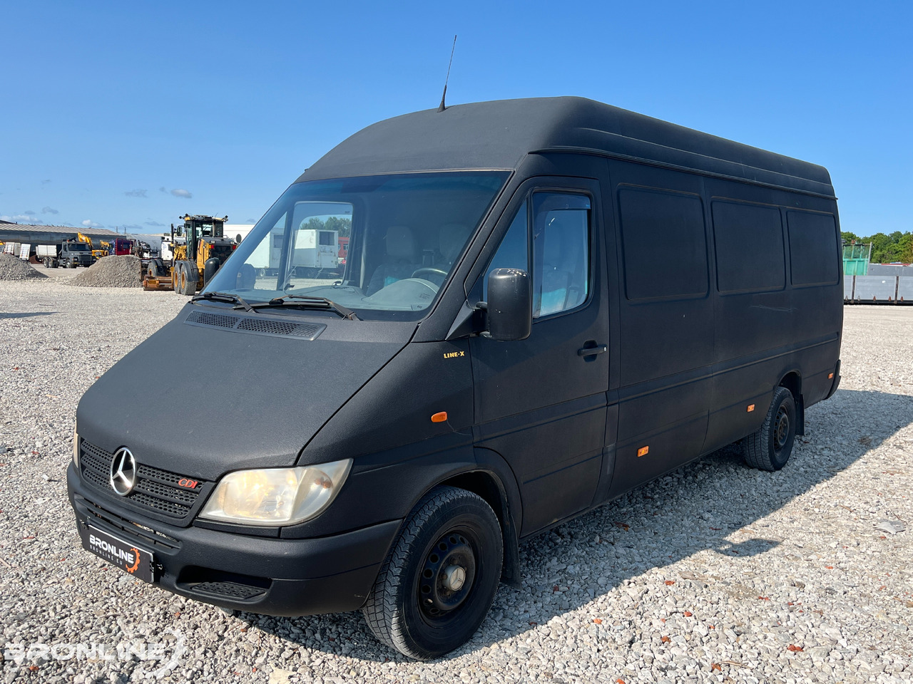 2004 Mercedes-Benz Sprinter 313 CDI 2.2d 95kW - Furgão: foto 1 2004 Mercedes-Benz Sprinter 313 CDI 2.2d 95kW - Furgão: foto 1