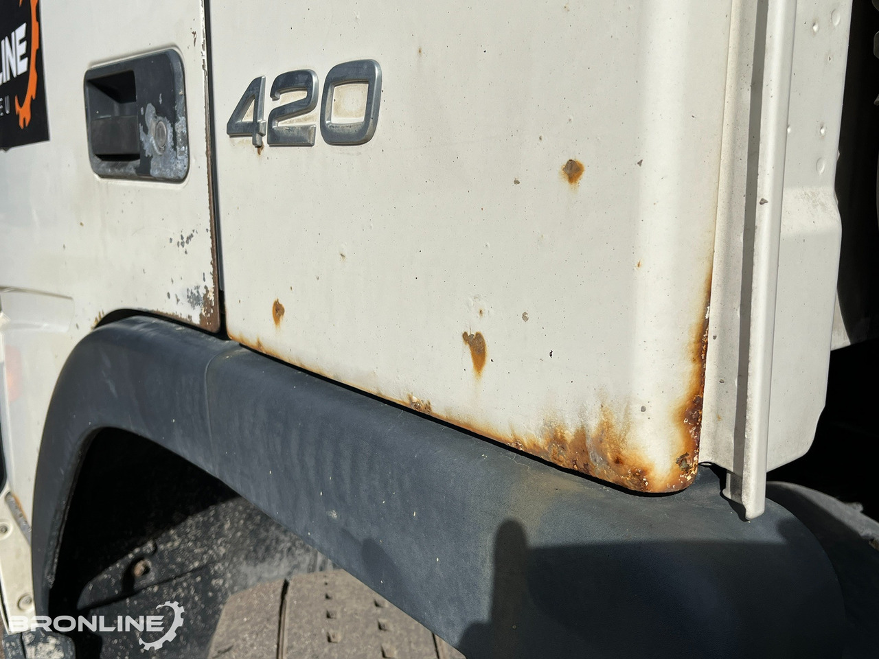Camião betoneira 2004 Volvo FM12 420 8x4 Intermix 10m³: foto 10