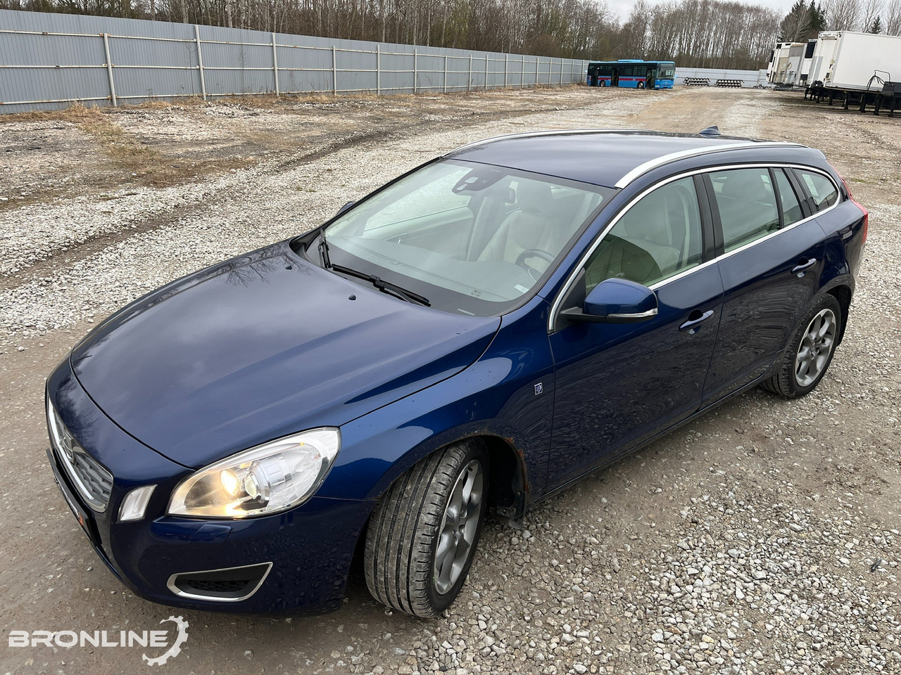 2011 Volvo V60 1.6 84kW Low mileage - Automóvel: foto 5 2011 Volvo V60 1.6 84kW Low mileage - Automóvel: foto 5