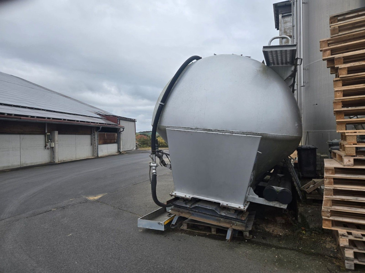 Feldbinder Silo Waage 31.000 Ltr - Semirreboque silo: foto 2 Feldbinder Silo Waage 31.000 Ltr - Semirreboque silo: foto 2