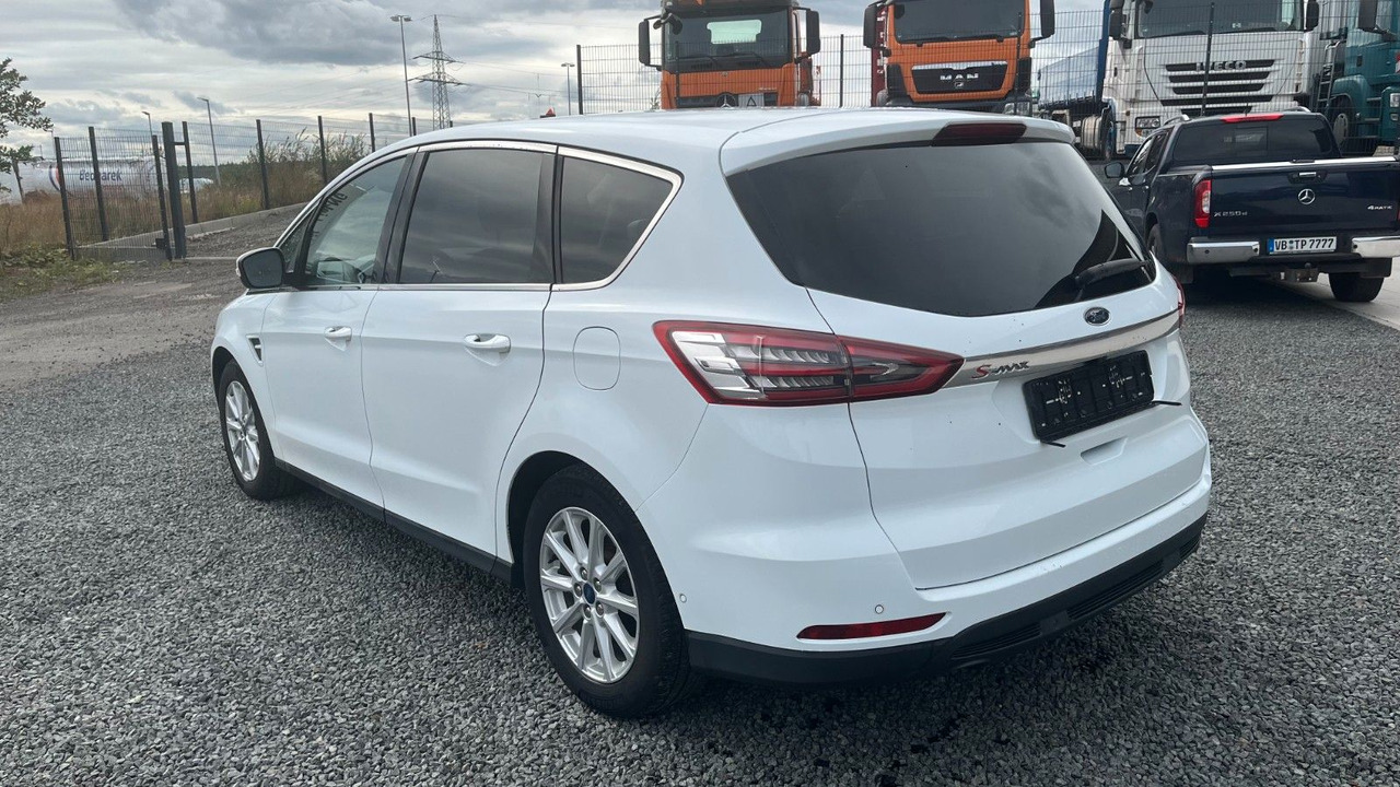 Ford S-Max S-MAX Titanium 2.0 TDCI - Carrinha: foto 5 Ford S-Max S-MAX Titanium 2.0 TDCI - Carrinha: foto 5