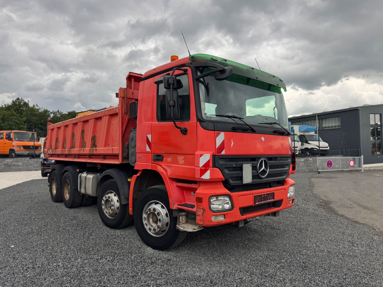 Mercedes-Benz Actros 3244 Dreiseitenkipper Meiller Bordm 8x4 - Camião basculante: foto 5 Mercedes-Benz Actros 3244 Dreiseitenkipper Meiller Bordm 8x4 - Camião basculante: foto 5