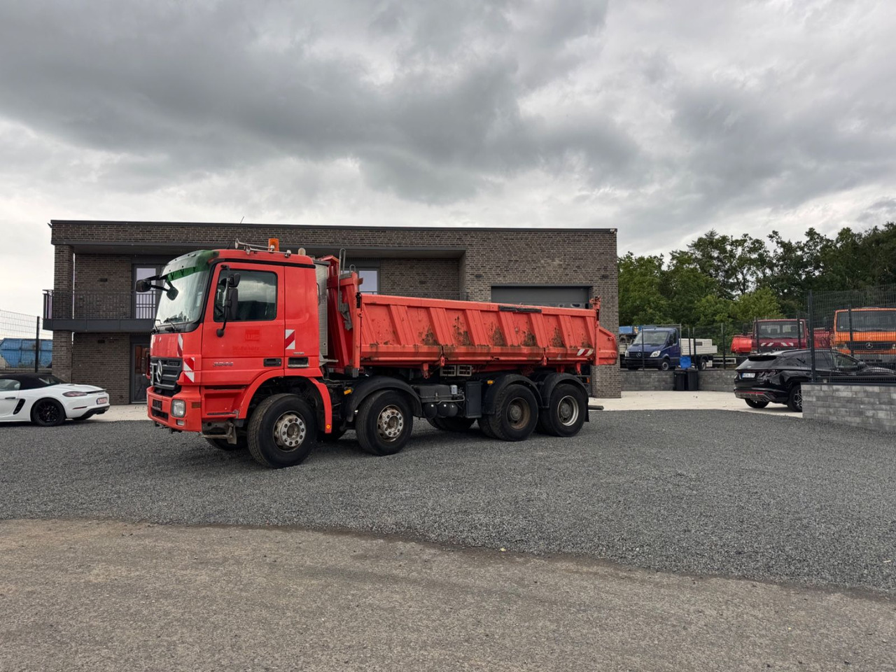 Mercedes-Benz Actros 3244 Dreiseitenkipper Meiller Bordm 8x4 - Camião basculante: foto 1 Mercedes-Benz Actros 3244 Dreiseitenkipper Meiller Bordm 8x4 - Camião basculante: foto 1