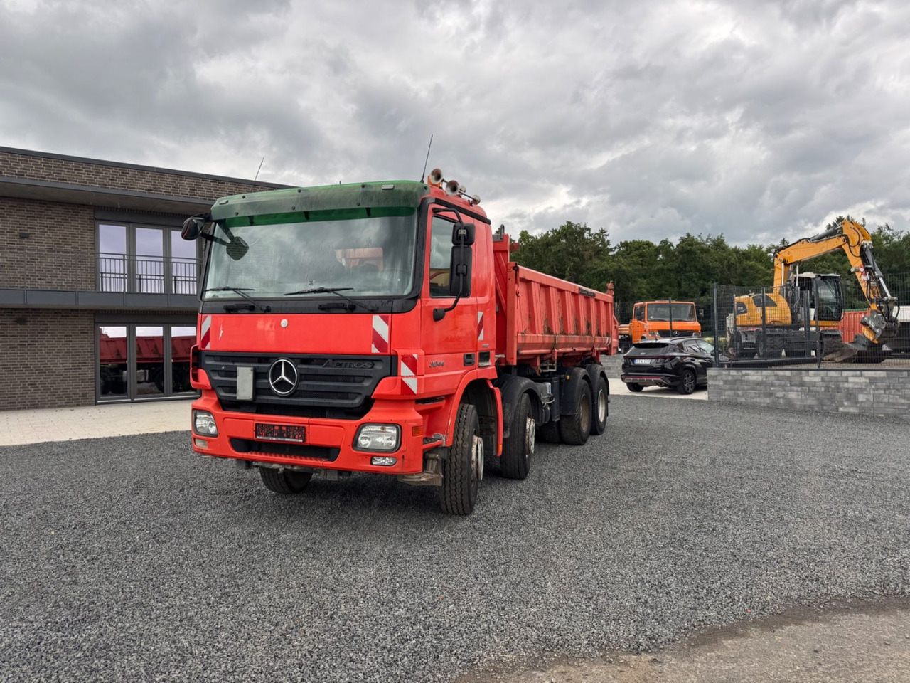 Mercedes-Benz Actros 3244 Dreiseitenkipper Meiller Bordm 8x4 - Camião basculante: foto 3 Mercedes-Benz Actros 3244 Dreiseitenkipper Meiller Bordm 8x4 - Camião basculante: foto 3