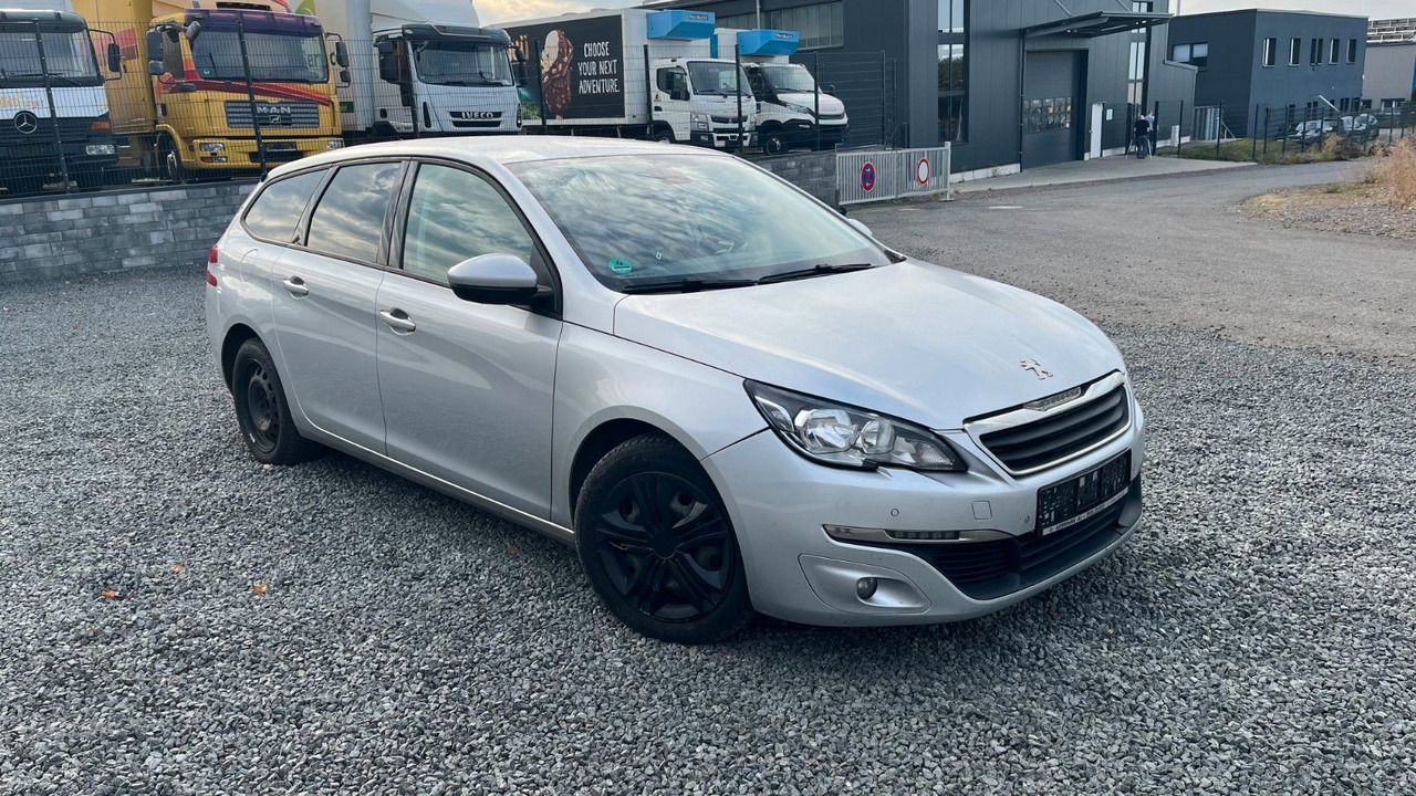 Peugeot 308 SW Active - Carrinha: foto 3 Peugeot 308 SW Active - Carrinha: foto 3