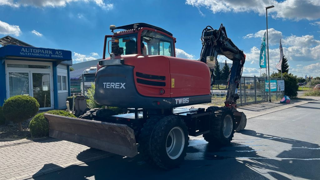 Terex TW85 Mobilbagger 8600 Kg Verstellausleger - Escavadeira de rodas: foto 2 Terex TW85 Mobilbagger 8600 Kg Verstellausleger - Escavadeira de rodas: foto 2