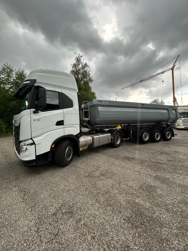Iveco X -Way 530 Hydro Drive Kipp und Schubboden Hydra - Tractor: foto 1 Iveco X -Way 530 Hydro Drive Kipp und Schubboden Hydra - Tractor: foto 1
