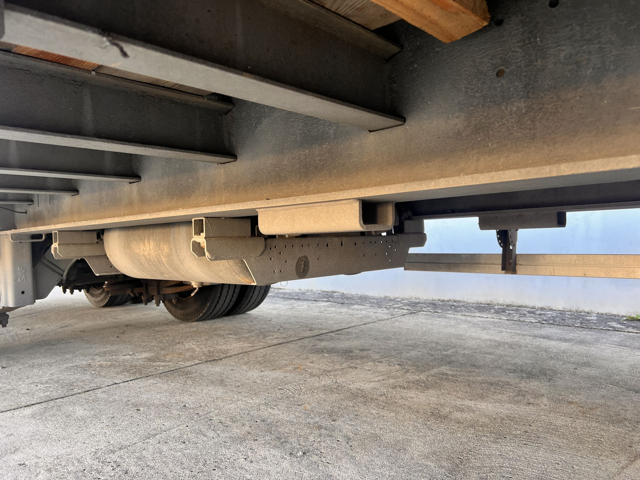 Humbaur HTD 30 3 Achs Tiefladeranhänger, verzinkt - Reboque baixa: foto 5 Humbaur HTD 30 3 Achs Tiefladeranhänger, verzinkt - Reboque baixa: foto 5