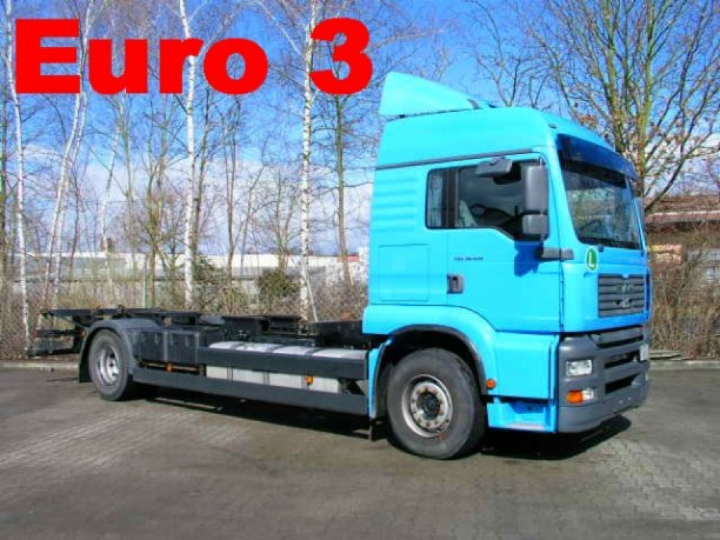 MAN TGA 02 18.410 TGA2 Achs BDF- LKW - Camião transportador de contêineres/ Caixa móvel: foto 1 MAN TGA 02 18.410 TGA2 Achs BDF- LKW - Camião transportador de contêineres/ Caixa móvel: foto 1