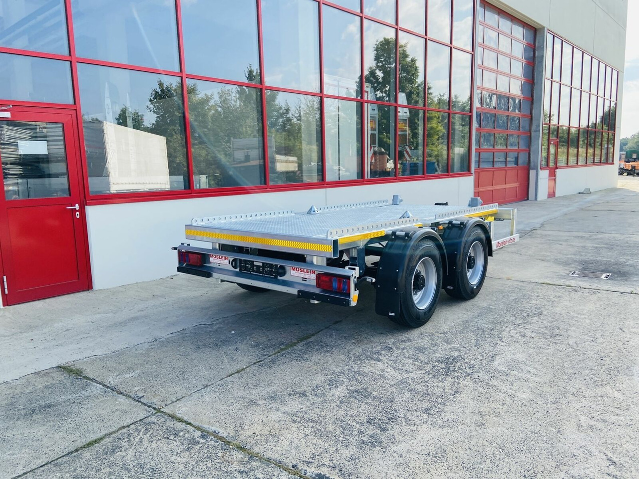Möslein 14 t Tandem- Absetzmuldenanhänger,geschlossenen - Reboque ampliroll/ Multibenne: foto 2 Möslein 14 t Tandem- Absetzmuldenanhänger,geschlossenen - Reboque ampliroll/ Multibenne: foto 2