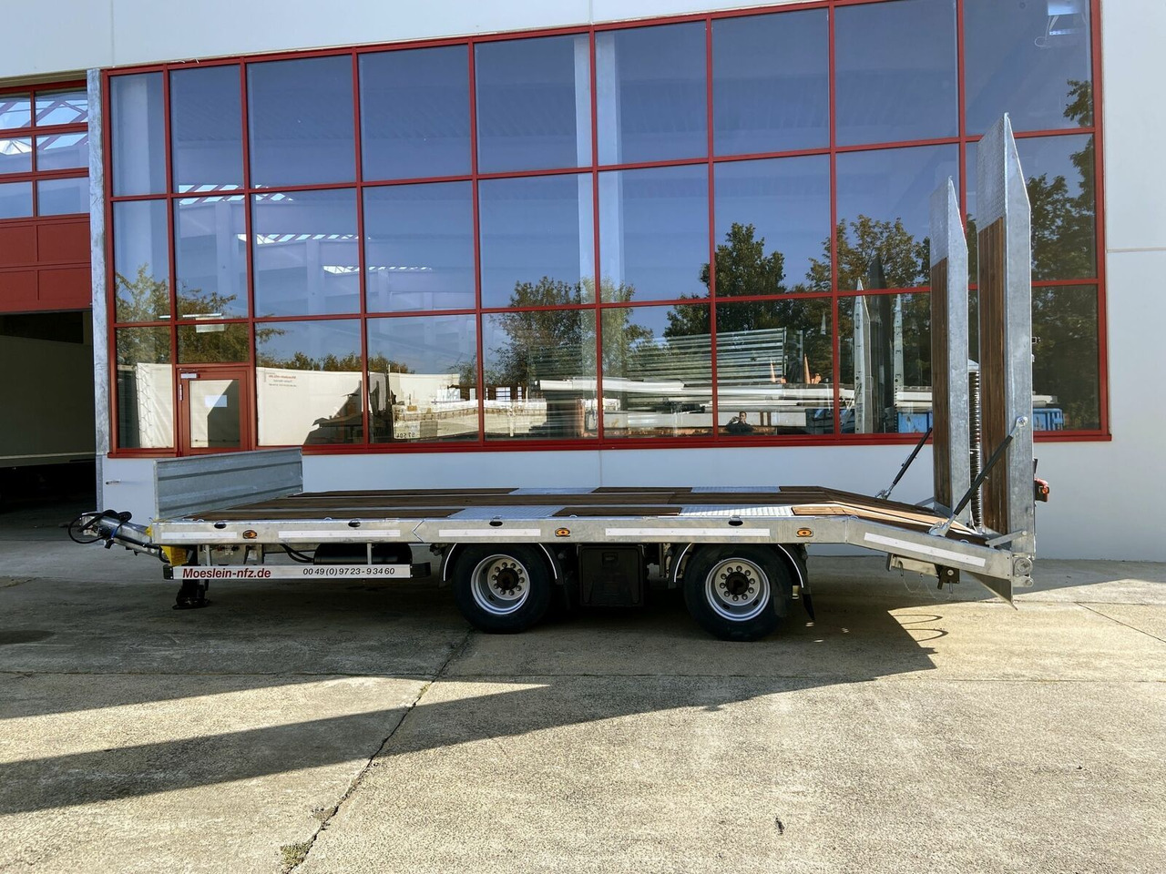 Möslein 21 t Tandemtieflader, Luftgefedert, NEU - Reboque baixa: foto 3 Möslein 21 t Tandemtieflader, Luftgefedert, NEU - Reboque baixa: foto 3