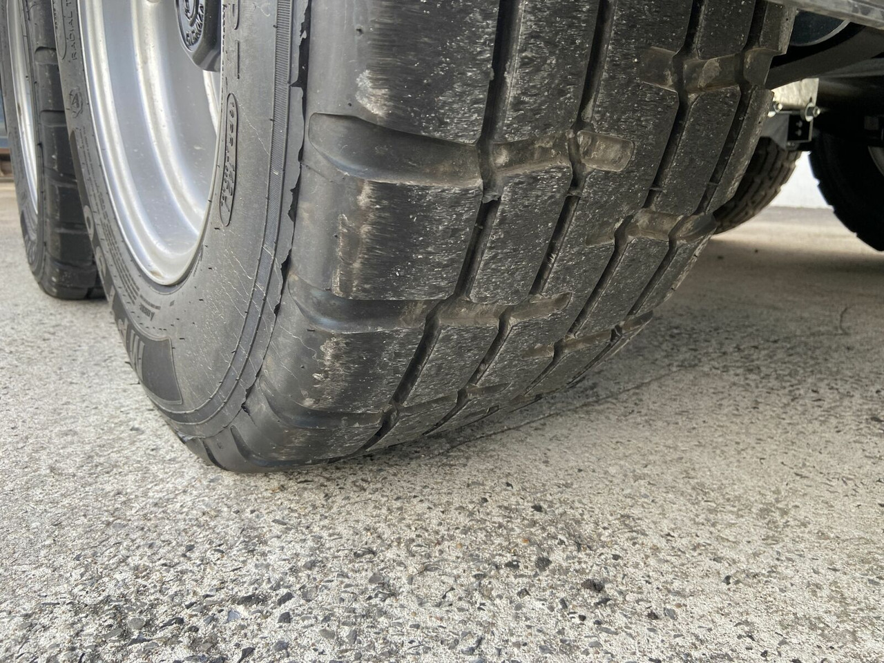 Möslein Kipper Tieflader, Breite Reifen-- Neufahrzeug - - Reboque basculante: foto 3 Möslein Kipper Tieflader, Breite Reifen-- Neufahrzeug - - Reboque basculante: foto 3