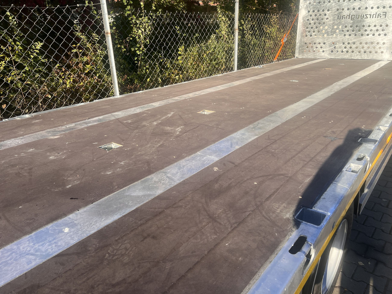 Möslein T 3 Plato 9 m 3 Achs Jumbo- Plato- Anhänger 9 m, Mega - Reboque plataforma/ Caixa aberta: foto 2 Möslein T 3 Plato 9 m 3 Achs Jumbo- Plato- Anhänger 9 m, Mega - Reboque plataforma/ Caixa aberta: foto 2