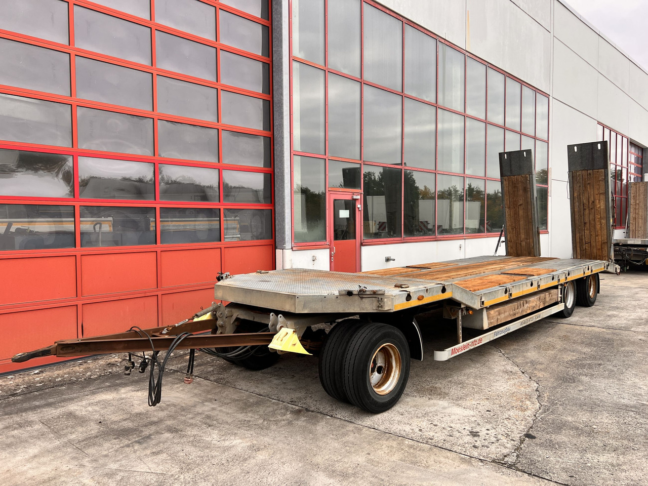 Möslein TF3 Schwebheim 3 Achs Tiefladeranhänger - Reboque baixa: foto 4 Möslein TF3 Schwebheim 3 Achs Tiefladeranhänger - Reboque baixa: foto 4