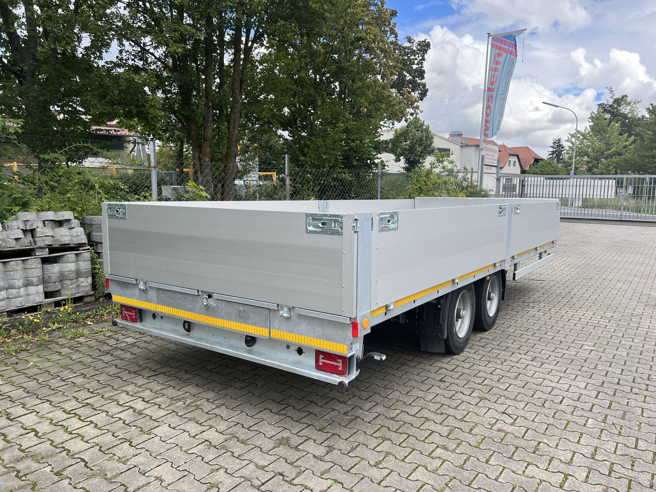 Möslein THT 11- G 7,2 Tandem- Pritschenanhänger- Tieflader - Reboque plataforma/ Caixa aberta: foto 5 Möslein THT 11- G 7,2 Tandem- Pritschenanhänger- Tieflader - Reboque plataforma/ Caixa aberta: foto 5