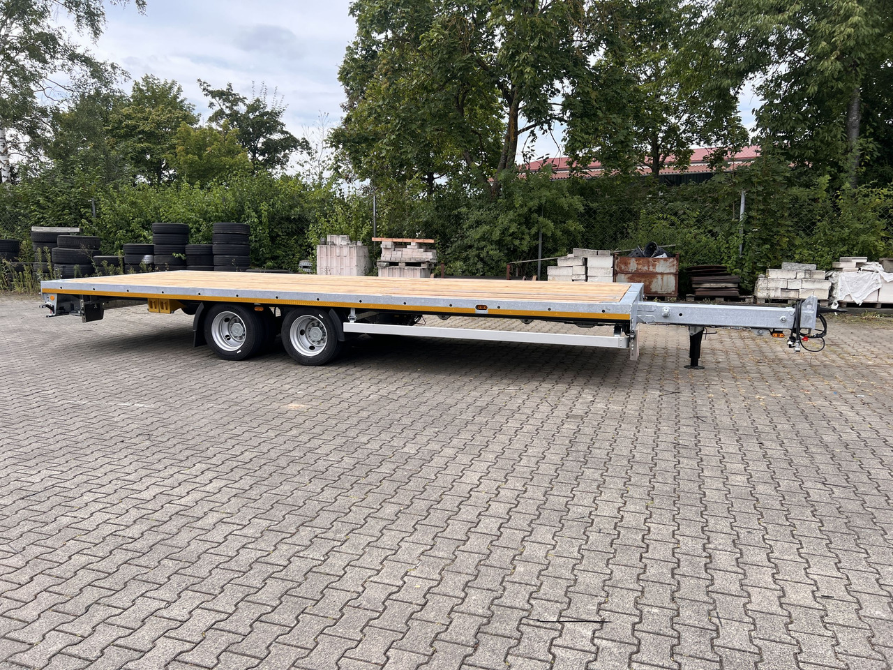 Möslein THT 14-G 7,20 L ausziehbar 13,9 t Tandemanhänger- Tieflader, ausziehbarLuftgefedert - Reboque plataforma/ Caixa aberta: foto 3 Möslein THT 14-G 7,20 L ausziehbar 13,9 t Tandemanhänger- Tieflader, ausziehbarLuftgefedert - Reboque plataforma/ Caixa aberta: foto 3