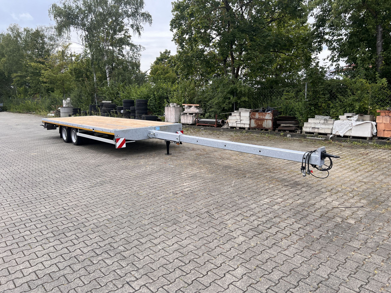 Möslein THT 14-G 7,20 L ausziehbar 13,9 t Tandemanhänger- Tieflader, ausziehbarLuftgefedert - Reboque plataforma/ Caixa aberta: foto 5 Möslein THT 14-G 7,20 L ausziehbar 13,9 t Tandemanhänger- Tieflader, ausziehbarLuftgefedert - Reboque plataforma/ Caixa aberta: foto 5