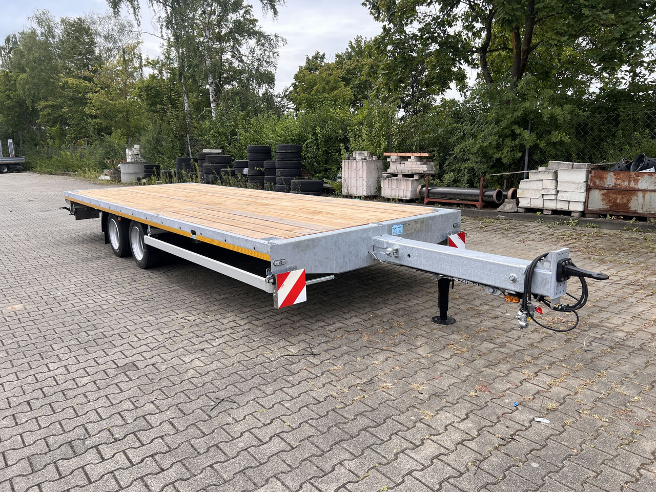 Möslein THT 14-G 7,20 ausziehbar 13,9 t Tandemanhänger- Tieflader, ausziehbar - Reboque plataforma/ Caixa aberta: foto 2 Möslein THT 14-G 7,20 ausziehbar 13,9 t Tandemanhänger- Tieflader, ausziehbar - Reboque plataforma/ Caixa aberta: foto 2