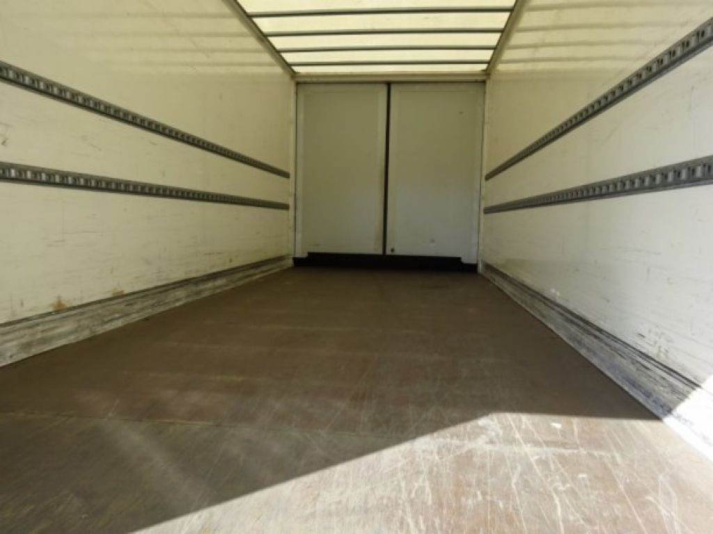 Möslein TKO 105 Schwebheim  Tandemkoffer, Ladebordwand + Durchladbar - Reboque furgão: foto 5 Möslein TKO 105 Schwebheim  Tandemkoffer, Ladebordwand + Durchladbar - Reboque furgão: foto 5