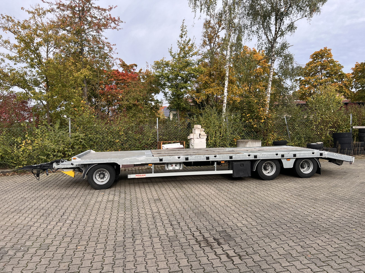 Möslein TO 3 F Schwebheim 3 Achs Tiefladeranhänger - Reboque baixa: foto 1 Möslein TO 3 F Schwebheim 3 Achs Tiefladeranhänger - Reboque baixa: foto 1