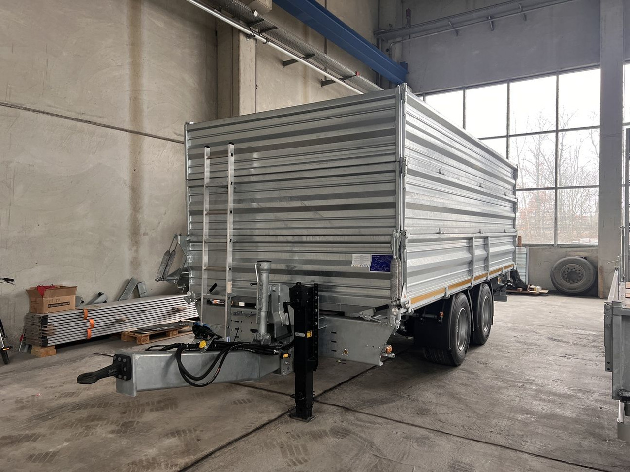 Möslein TTD 19 AB 19 t Tandem Kipper Tieflader2 x Aufsatzbordwänden-- Neufahrzeug -- - Reboque basculante: foto 3 Möslein TTD 19 AB 19 t Tandem Kipper Tieflader2 x Aufsatzbordwänden-- Neufahrzeug -- - Reboque basculante: foto 3