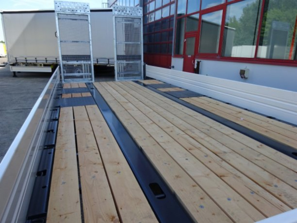 Möslein TTT 13 6,2 BR Weiß Neuer 13 t GG Tandemtieflader mit Breiten Rampen - Reboque baixa: foto 3 Möslein TTT 13 6,2 BR Weiß Neuer 13 t GG Tandemtieflader mit Breiten Rampen - Reboque baixa: foto 3