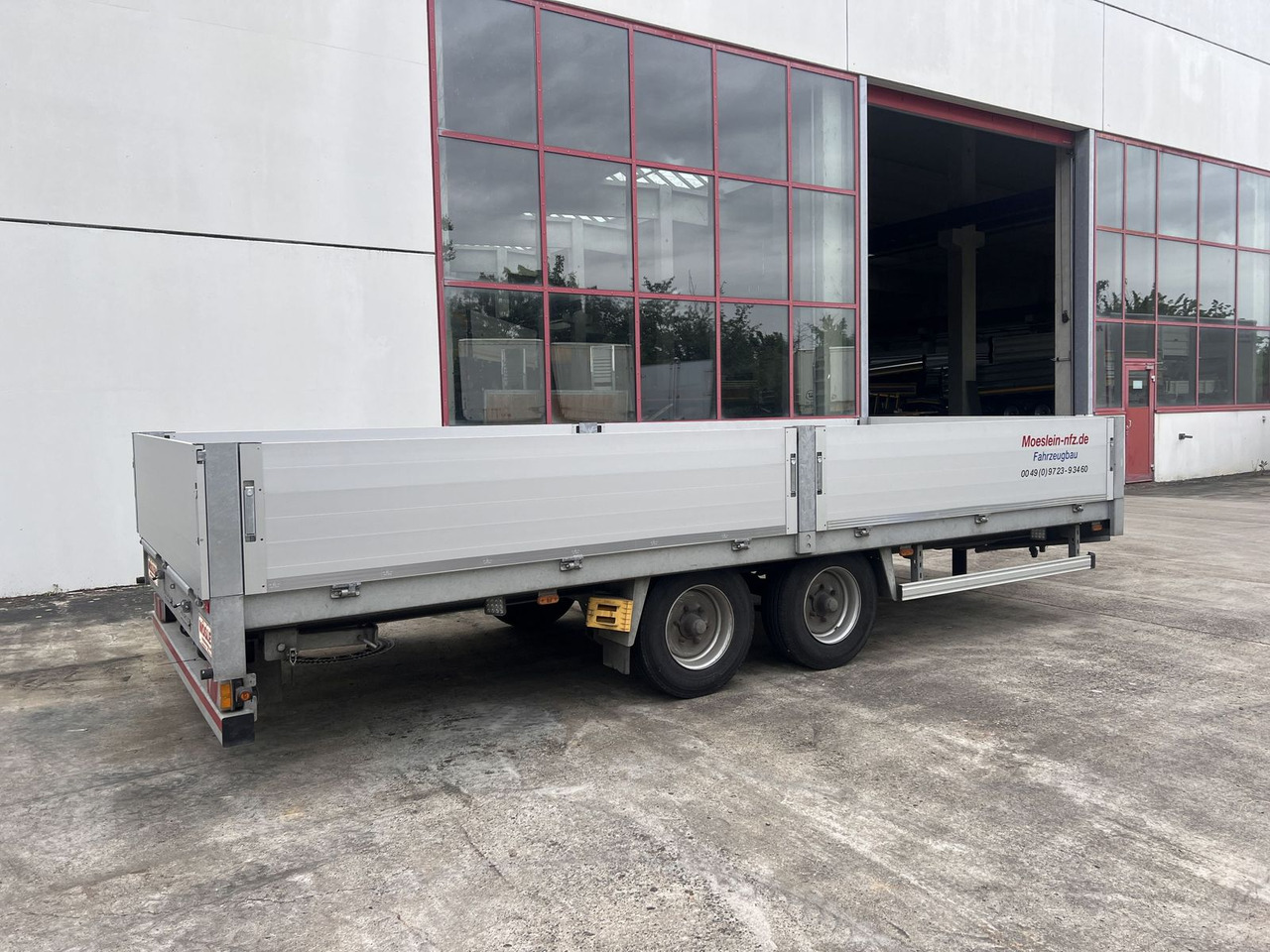 Möslein Tandem- Pritschenanhänger, neuwertig - Reboque plataforma/ Caixa aberta: foto 2 Möslein Tandem- Pritschenanhänger, neuwertig - Reboque plataforma/ Caixa aberta: foto 2