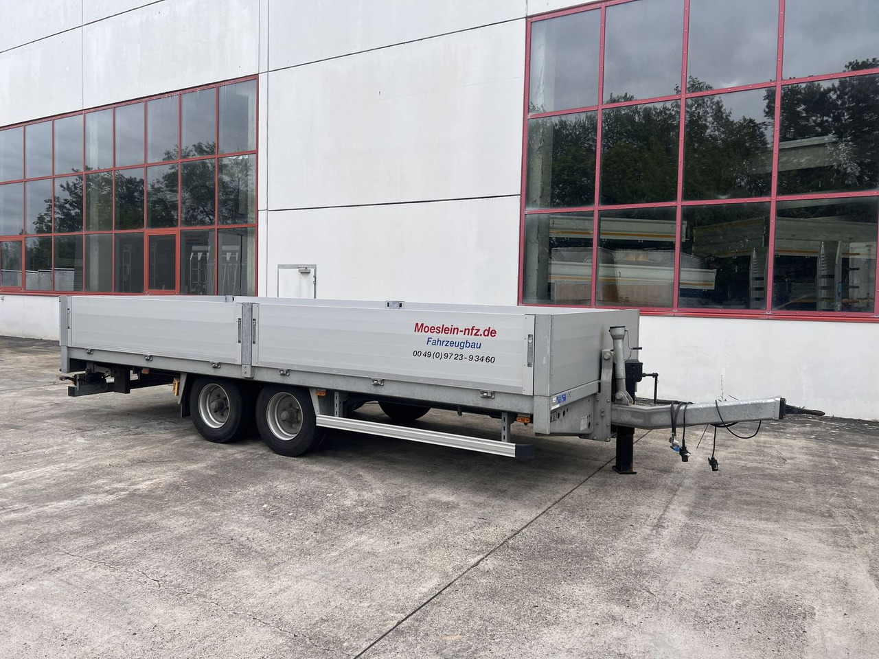 Möslein Tandem- Pritschenanhänger, neuwertig - Reboque plataforma/ Caixa aberta: foto 3 Möslein Tandem- Pritschenanhänger, neuwertig - Reboque plataforma/ Caixa aberta: foto 3