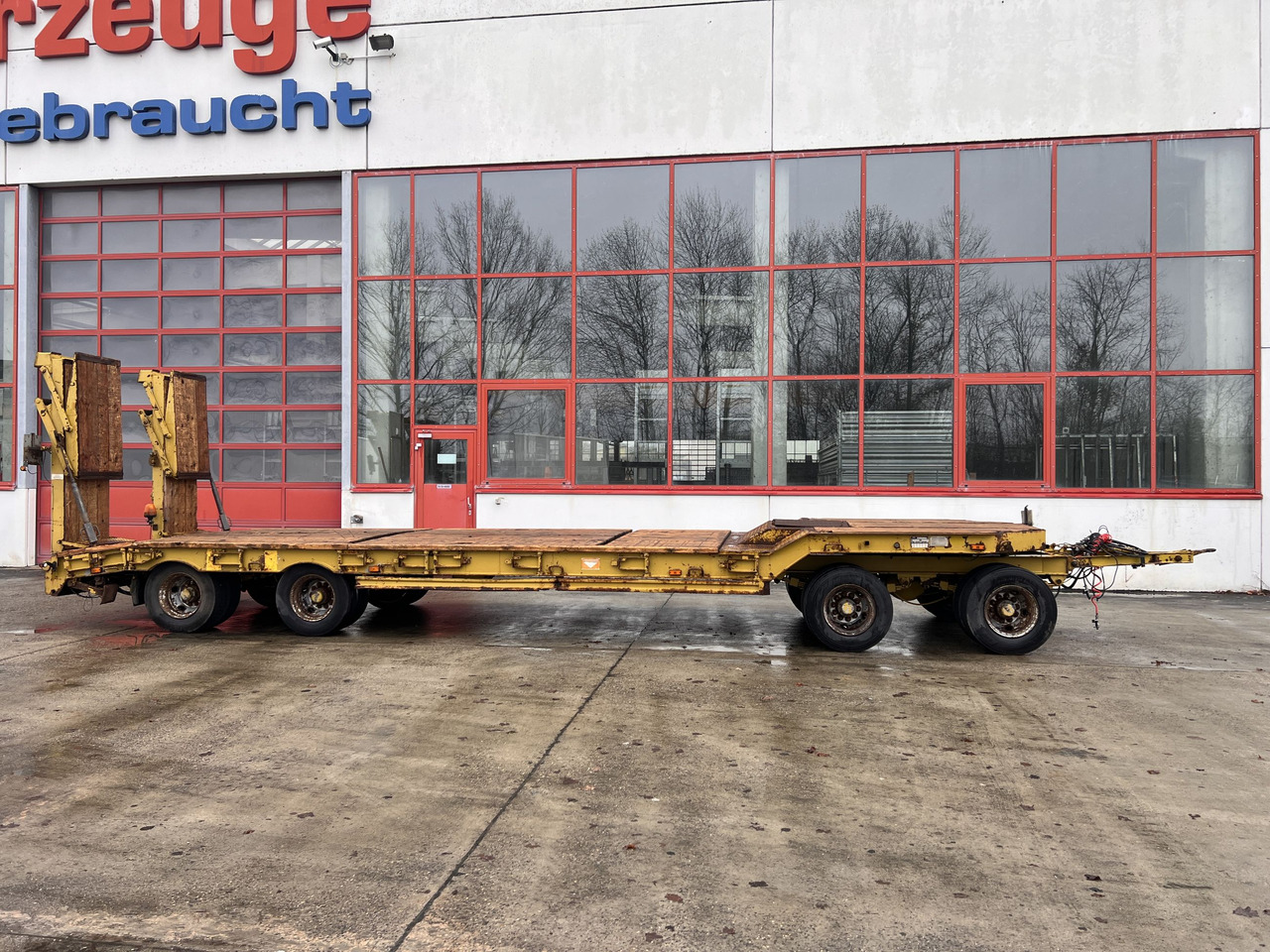 Müller Mitteltal T4 PROFI 40,0 4 Achs Tiefladeranhänger - Reboque baixa: foto 3 Müller Mitteltal T4 PROFI 40,0 4 Achs Tiefladeranhänger - Reboque baixa: foto 3