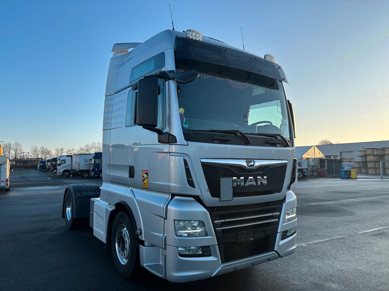 MAN TGX 18.510 XXL Retarder ACC LGS - Tractor: foto 3 MAN TGX 18.510 XXL Retarder ACC LGS - Tractor: foto 3