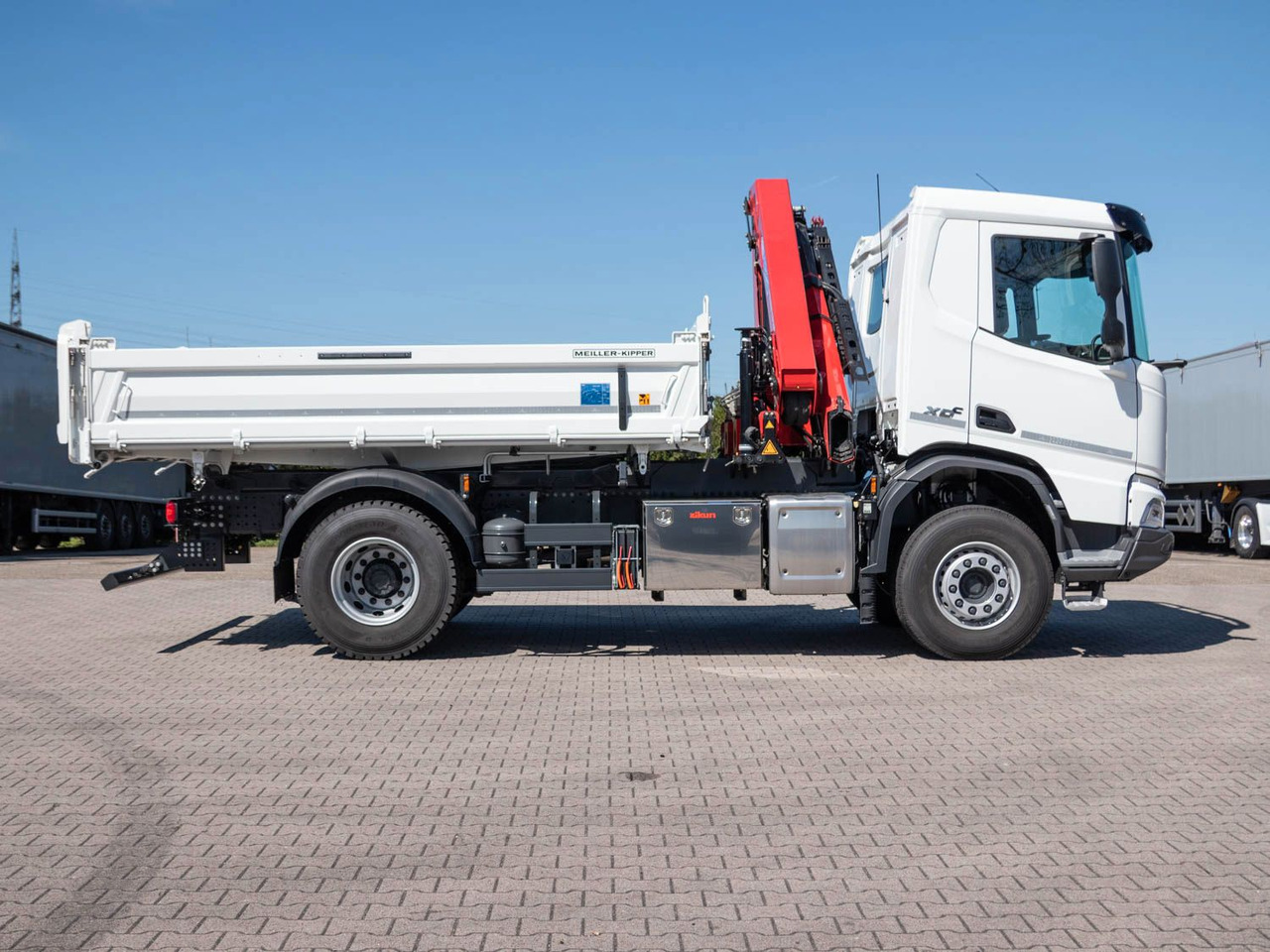 Camião grua, Camião basculante novo DAF FA XDC 370 Krankipper DAF XDC 370 FA Meiller Krankipper HMF: foto 8
