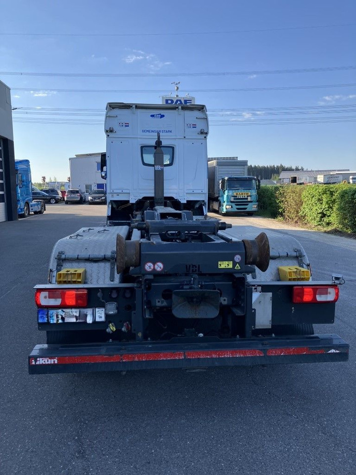 DAF FAN XF 480 mit VDL Abrollkipper DAF FAN XF 480 mit VDL Abrollkipper - Camião polibenne: foto 5 DAF FAN XF 480 mit VDL Abrollkipper DAF FAN XF 480 mit VDL Abrollkipper - Camião polibenne: foto 5