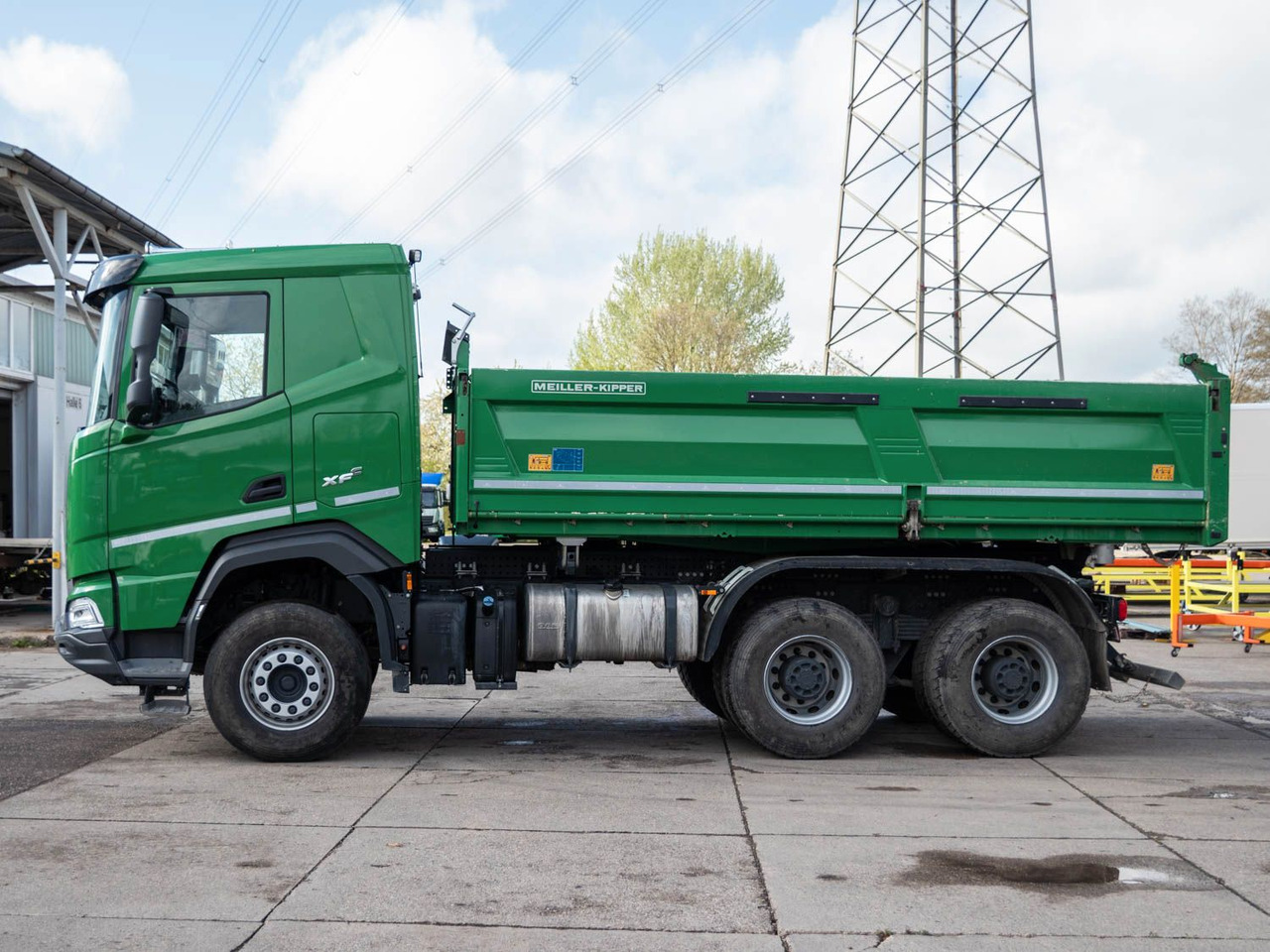 DAF FAT XFC 530 SL Meiller TRIGENIUS D 316 DAF FAT XFC 530 SL Meiller TRIGENIUS D 316 - Camião basculante: foto 2 DAF FAT XFC 530 SL Meiller TRIGENIUS D 316 DAF FAT XFC 530 SL Meiller TRIGENIUS D 316 - Camião basculante: foto 2