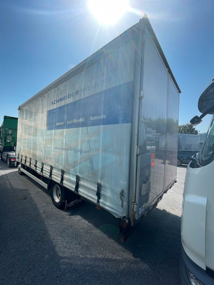 DAF LF45.180 - Carrinha de lona: foto 4 DAF LF45.180 - Carrinha de lona: foto 4
