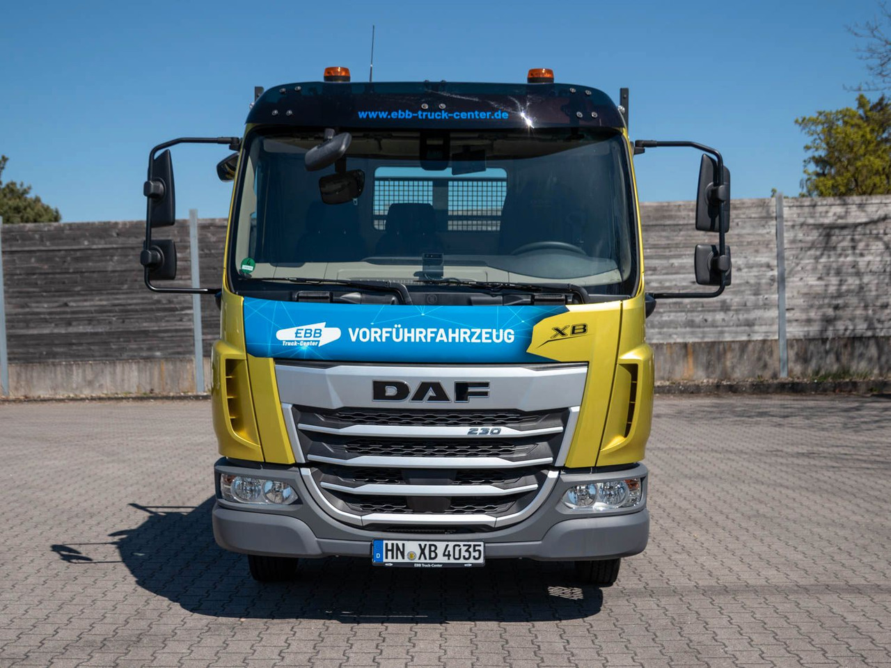 DAF XB 230 7,5t Meiller Kipper DAF XB 230 7,5t Meiller Kipper - Camião basculante: foto 2 DAF XB 230 7,5t Meiller Kipper DAF XB 230 7,5t Meiller Kipper - Camião basculante: foto 2
