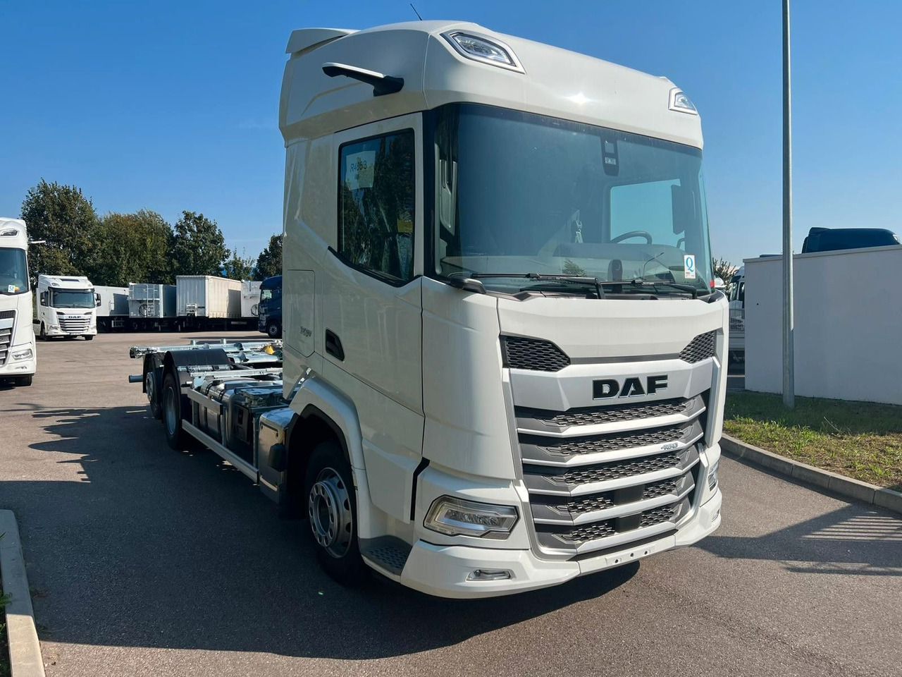 DAF XF 480 FAN Mutliwechsler 1020-1320 DAF XF 480 FAN Mutliwechsler 1020-1320 - Camião transportador de contêineres/ Caixa móvel: foto 2 DAF XF 480 FAN Mutliwechsler 1020-1320 DAF XF 480 FAN Mutliwechsler 1020-1320 - Camião transportador de contêineres/ Caixa móvel: foto 2