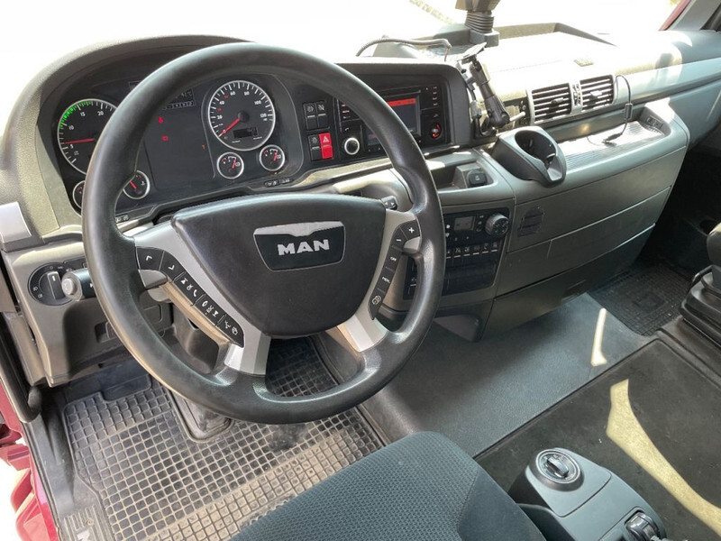 Fotografia de interior 3: Tractor MAN TGX 18.440 2016 only 505.000 km