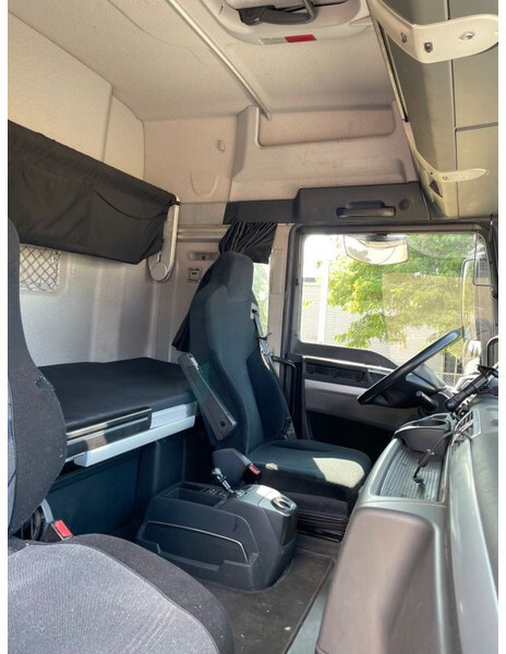Fotografia de interior 2: Tractor MAN TGX 18.440 2016 only 505.000 km