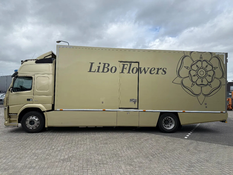 Volvo FM 410 SHOWTRUCK-CAMPER-HORSETRUCK-RACETRUCK - Camião furgão: foto 3 Volvo FM 410 SHOWTRUCK-CAMPER-HORSETRUCK-RACETRUCK - Camião furgão: foto 3