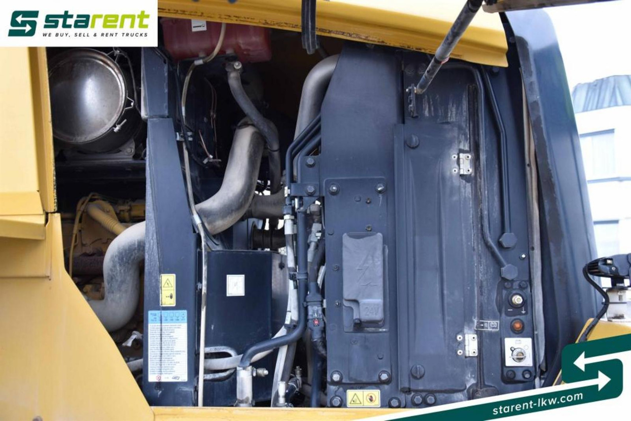 Pá carregadora de rodas CATERPILLAR 938M Radlader Klimaanlage Zentralschmieranlage: foto 13 Pá carregadora de rodas CATERPILLAR 938M Radlader Klimaanlage Zentralschmieranlage: foto 13