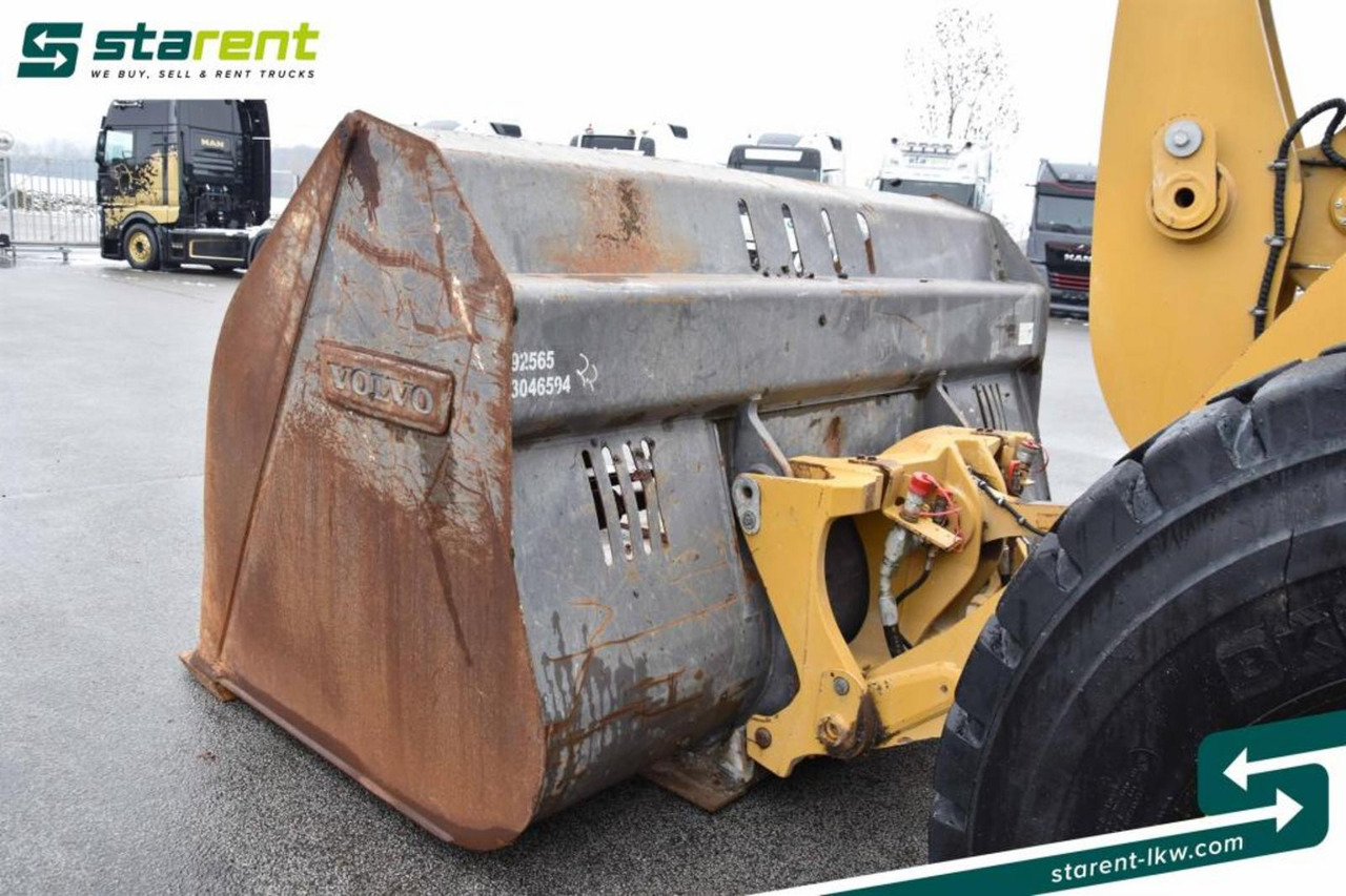 Pá carregadora de rodas CATERPILLAR 938M Radlader Klimaanlage Zentralschmieranlage: foto 9 Pá carregadora de rodas CATERPILLAR 938M Radlader Klimaanlage Zentralschmieranlage: foto 9