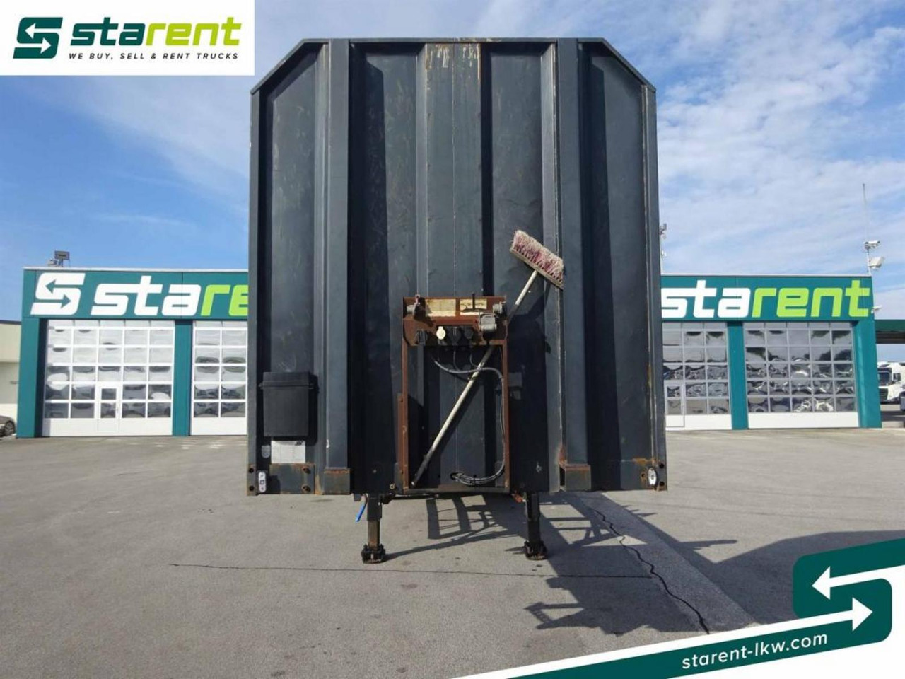 Schwarzmüller Holzrungenauflieger Liftachse TÜV gültig bis 09/25 - Semi-reboque transporte de madeira: foto 2 Schwarzmüller Holzrungenauflieger Liftachse TÜV gültig bis 09/25 - Semi-reboque transporte de madeira: foto 2