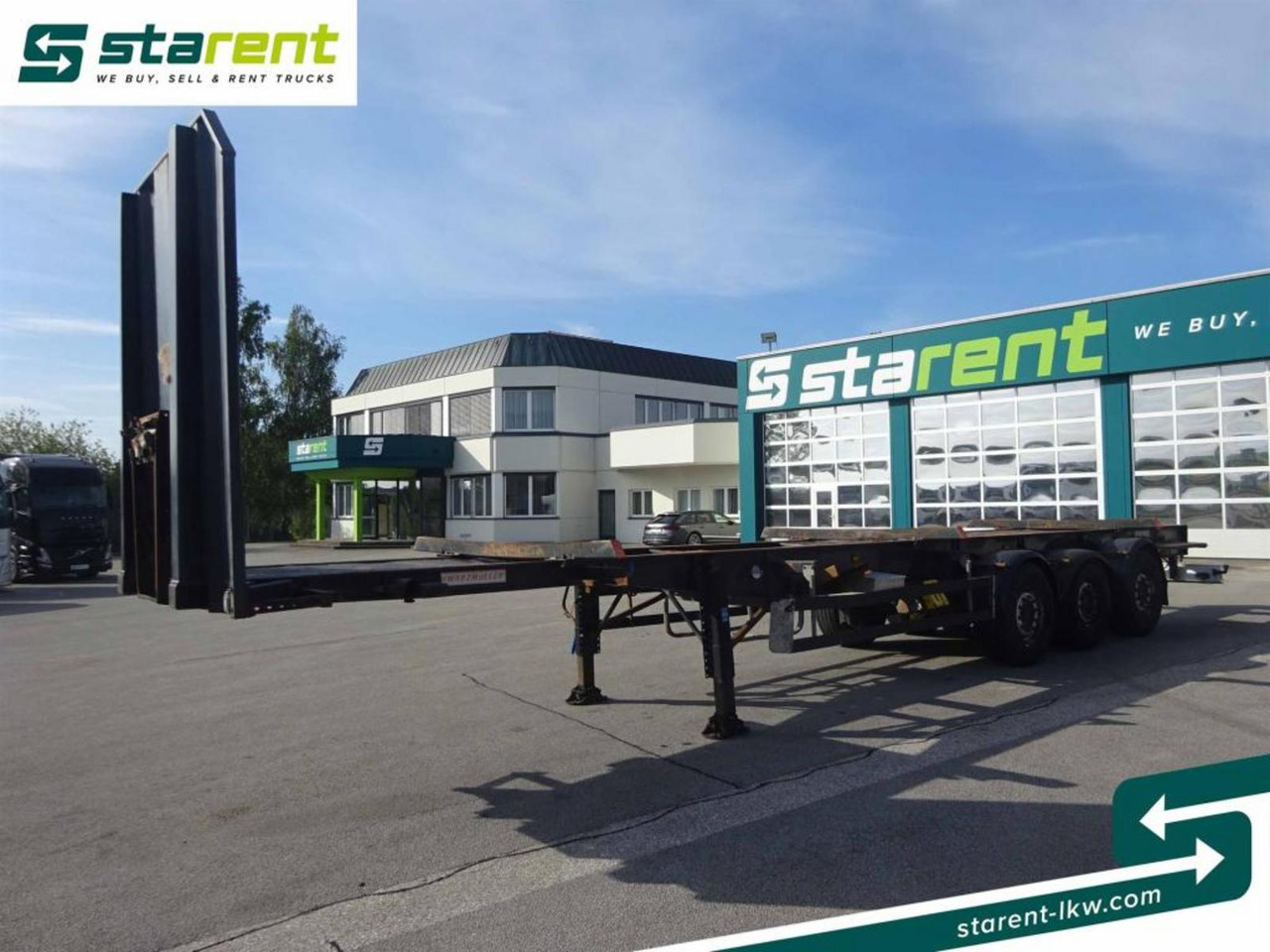 Schwarzmüller Holzrungenauflieger Liftachse TÜV gültig bis 09/25 - Semi-reboque transporte de madeira: foto 1 Schwarzmüller Holzrungenauflieger Liftachse TÜV gültig bis 09/25 - Semi-reboque transporte de madeira: foto 1
