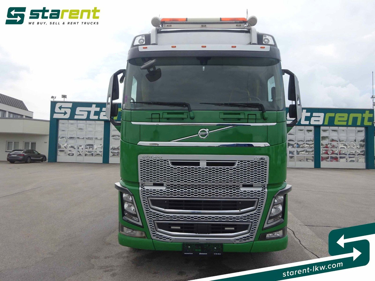 Volvo FH16 550 6x4 Holzaufbau mit Kran (Loglift 145Z) - Camião de transporte de madeira, Camião grua: foto 2 Volvo FH16 550 6x4 Holzaufbau mit Kran (Loglift 145Z) - Camião de transporte de madeira, Camião grua: foto 2